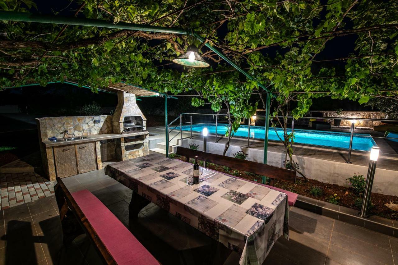 Holiday Home Mara Fondole Exterior photo