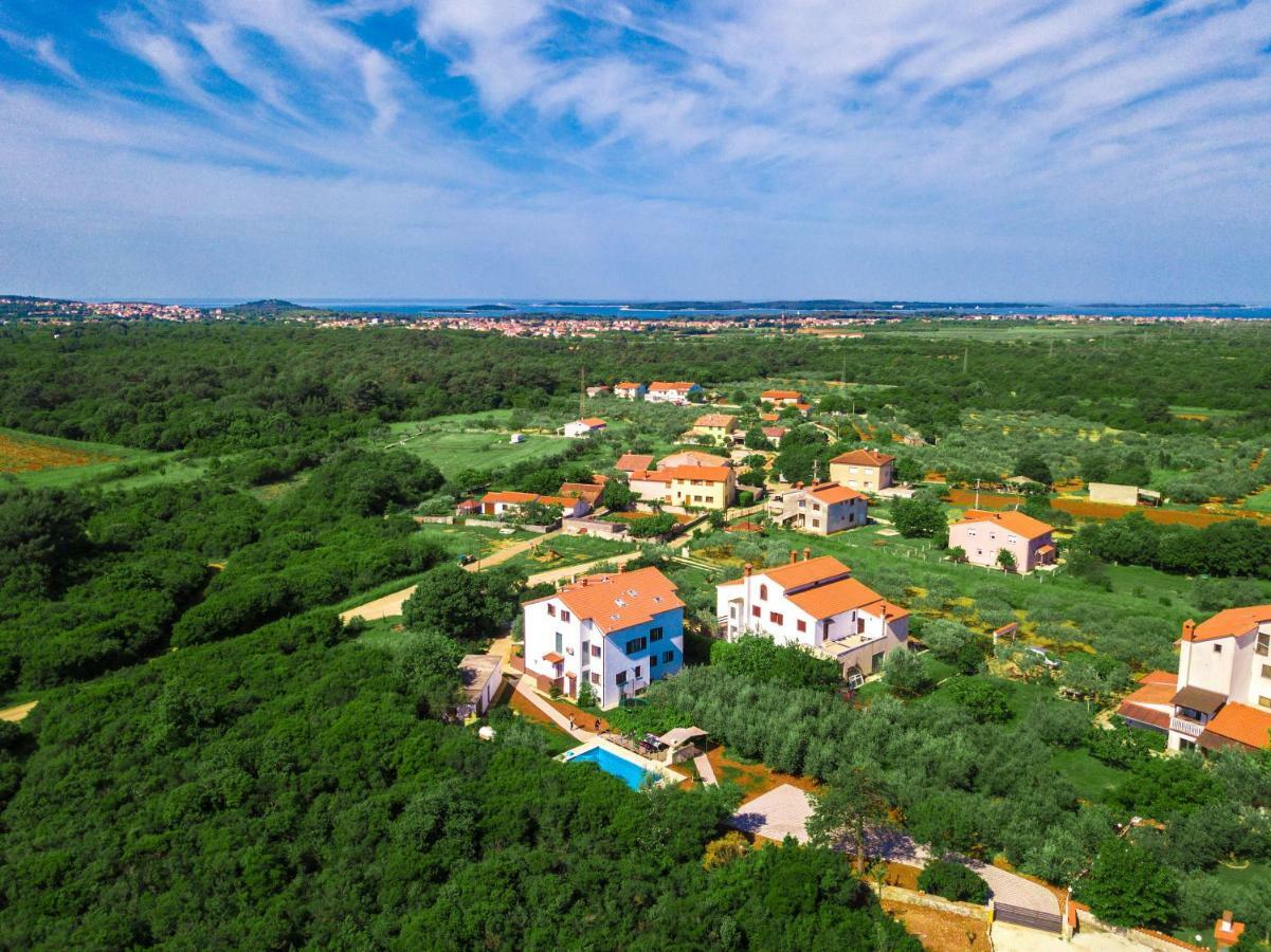 Holiday Home Mara Fondole Exterior photo