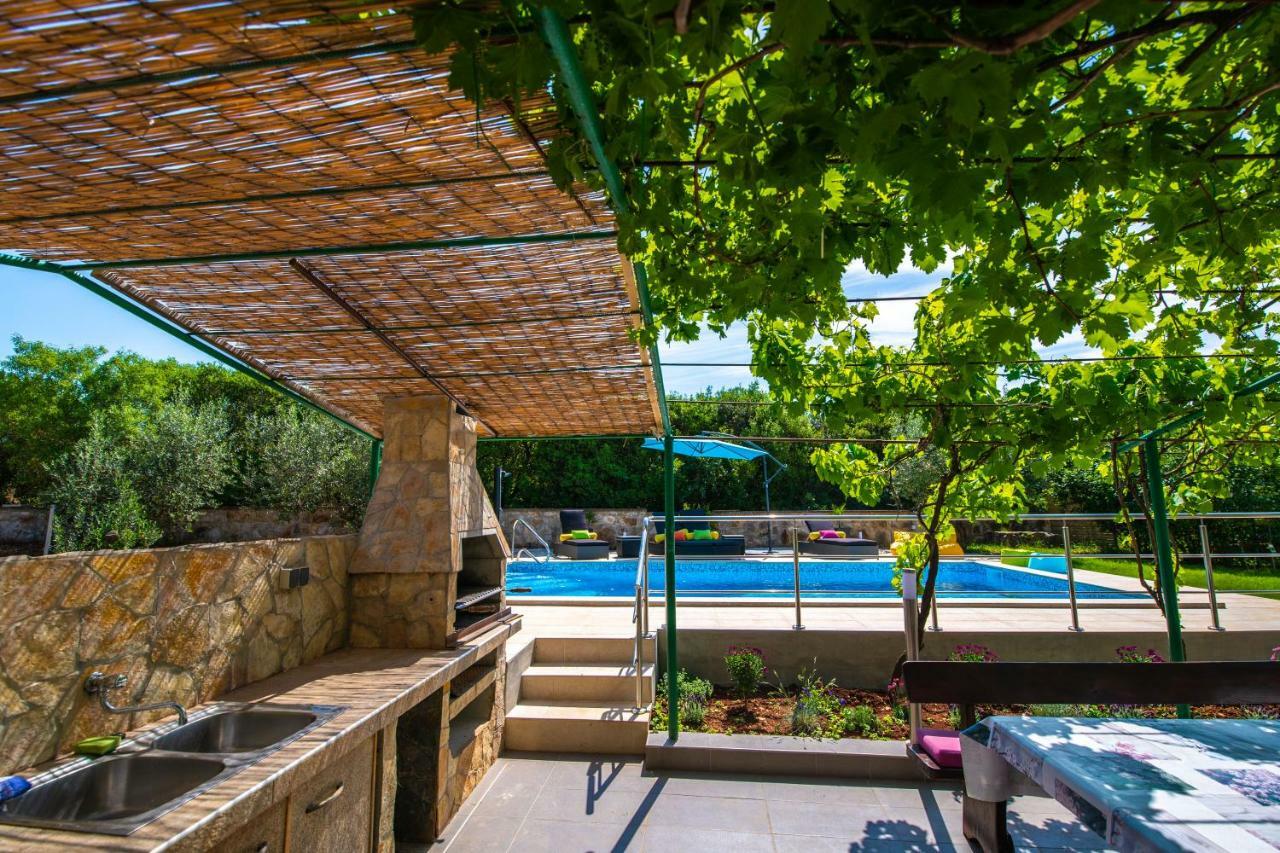 Holiday Home Mara Fondole Exterior photo
